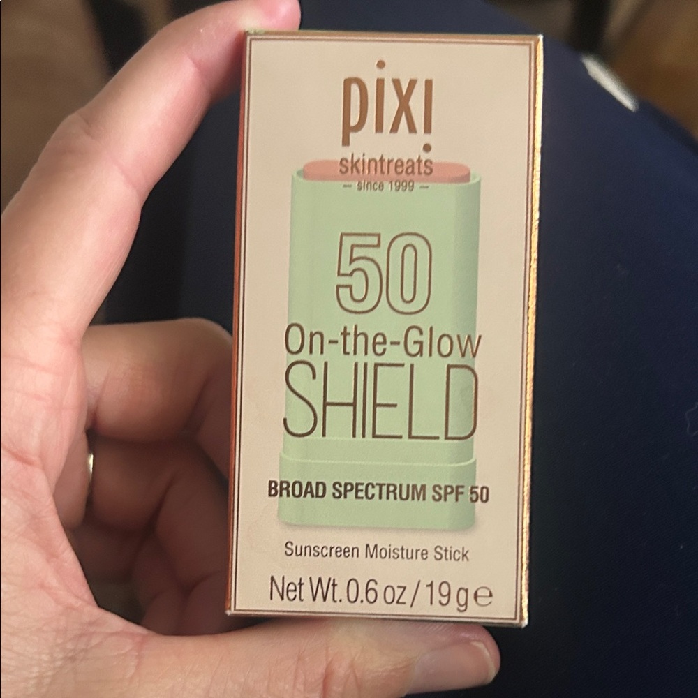 Pixi On-the-Glow Shield SPF 50 Sunscreen Stick - Mint